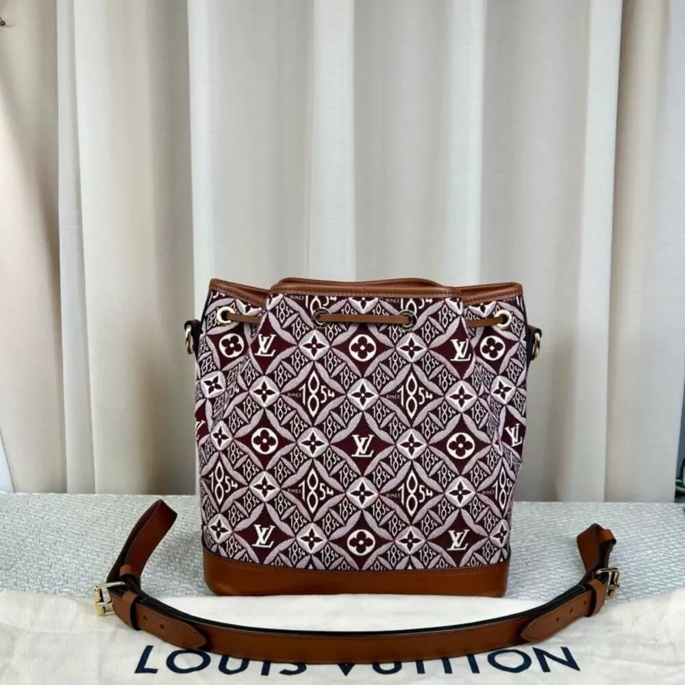 Louis Vuitton Women Pre-Loved Bag Very Good Condition